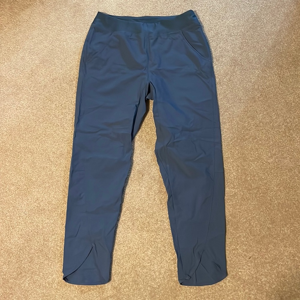 Mountain hard wear hiking pants